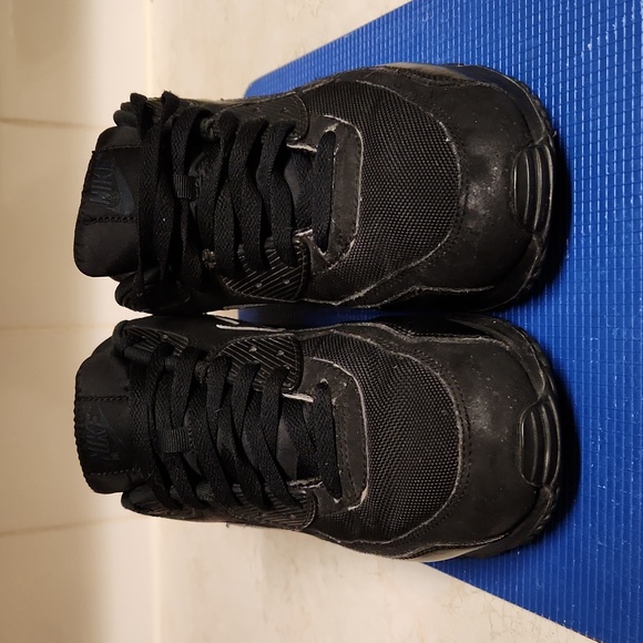 Nike Air Max 90 Black - Picture 2 of 9